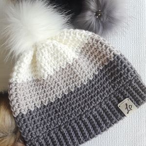 Crochet Women's Winter Beanie. Ombre beanie.